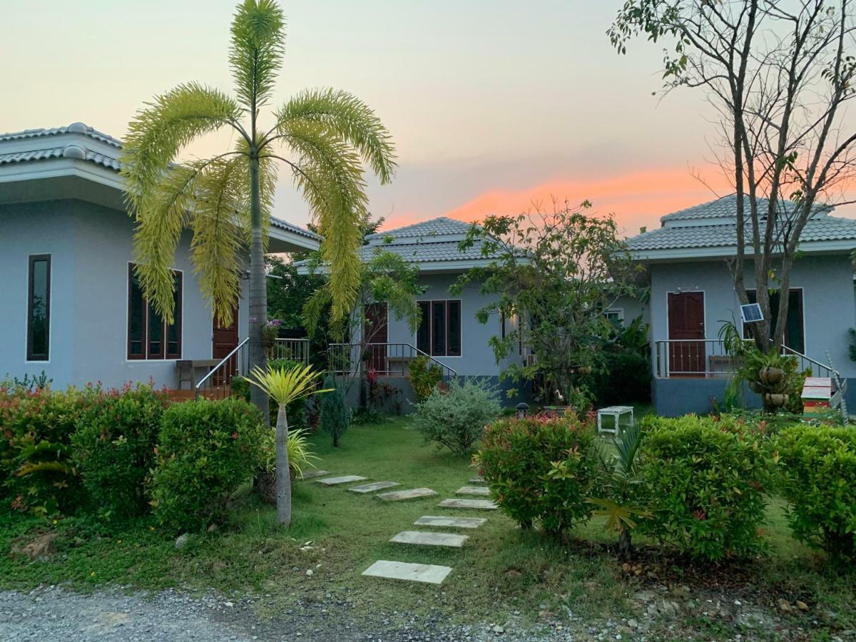 Pran Kiang Lay Villa Ban Pru Yai Exterior photo